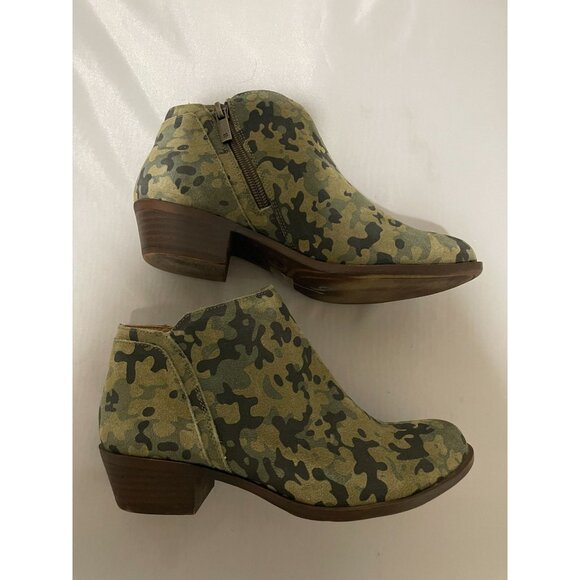 Lucky Brand Green Camo Suede Ankle Boots With Stacked Heel & Side Zipper - Picture 6 of 9